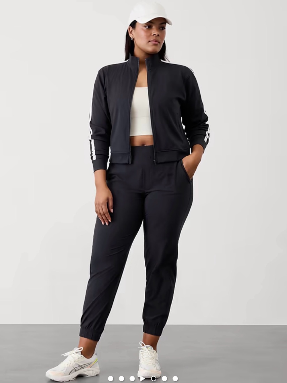 Athleta Black Brooklyn Textured Lined Joggers Size 12 Athletic Travel Pants